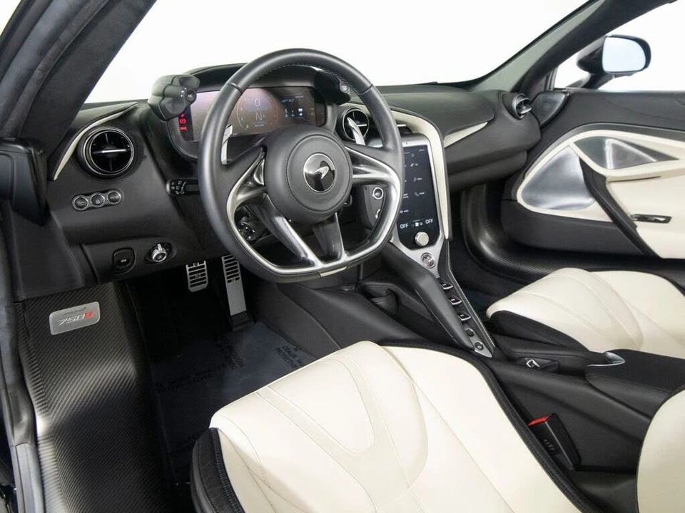 2024 McLaren 750S Spider - Image 16 of 31