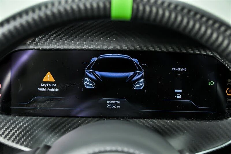 2024 McLaren 750S Spider - Image 27 of 31