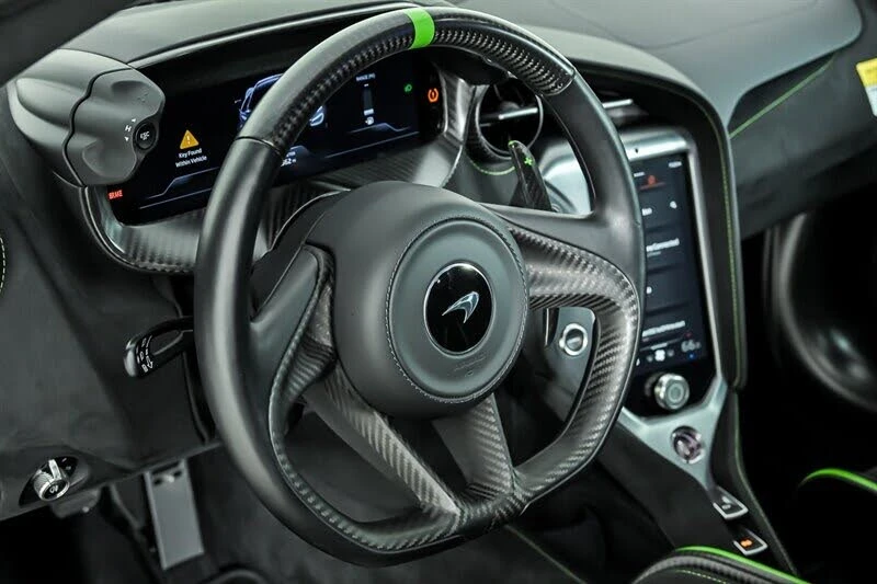 2024 McLaren 750S Spider - Image 24 of 31