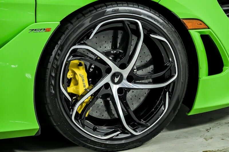 2024 McLaren 750S Spider - Image 16 of 31