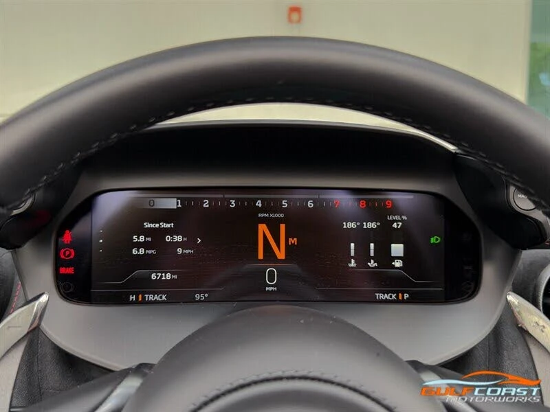2024 McLaren 750S Spider - Image 15 of 31