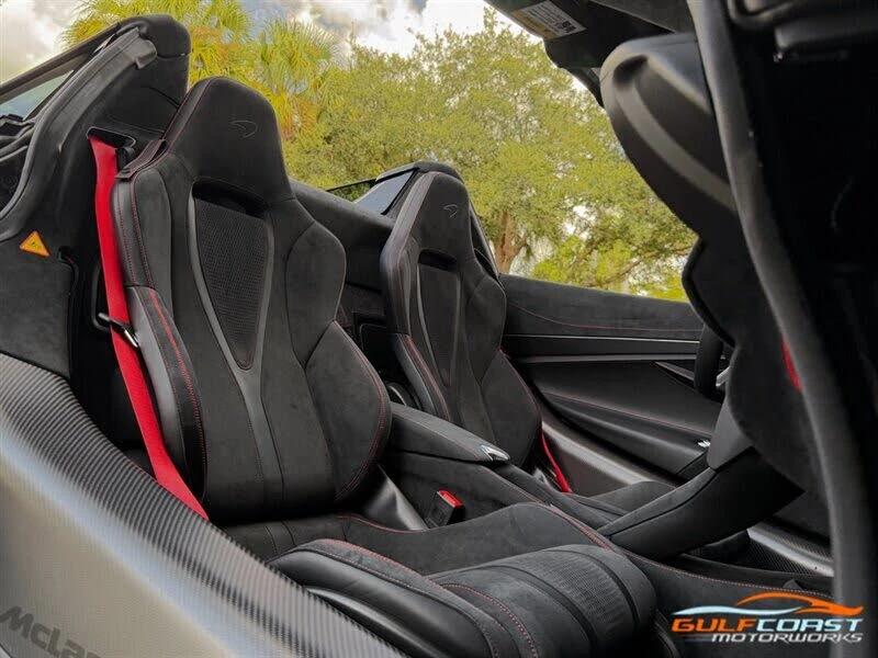2024 McLaren 750S Spider - Image 29 of 31