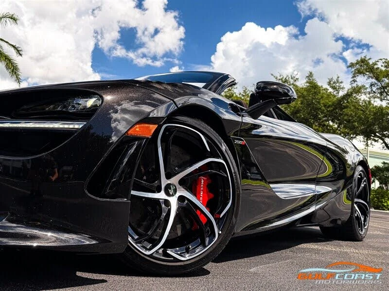 2024 McLaren 750S Spider - Image 13 of 31
