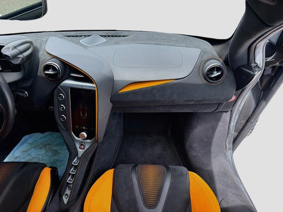 2024 McLaren 750S Spider - Image 15 of 31