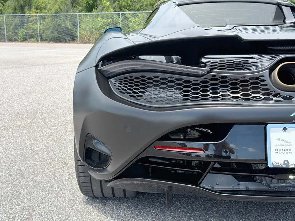 2024 McLaren 750S Spider - Image 10 of 31