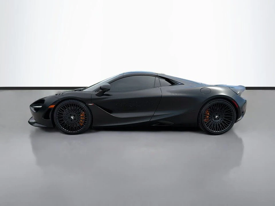 2024 McLaren 750S Spider - Image 2 of 31
