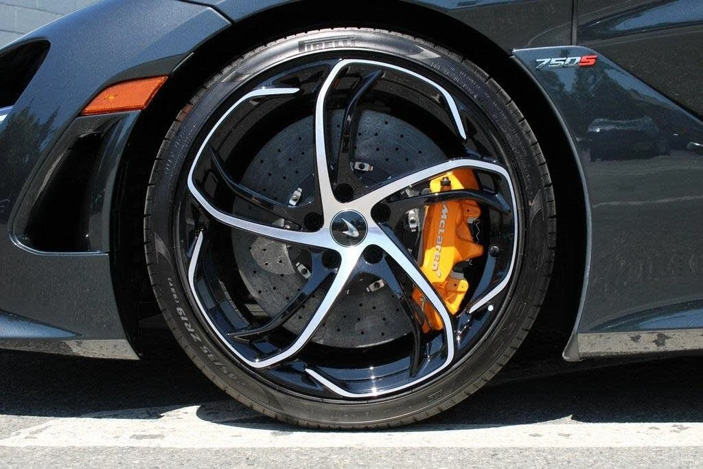 2024 McLaren 750S Spider - Image 20 of 31