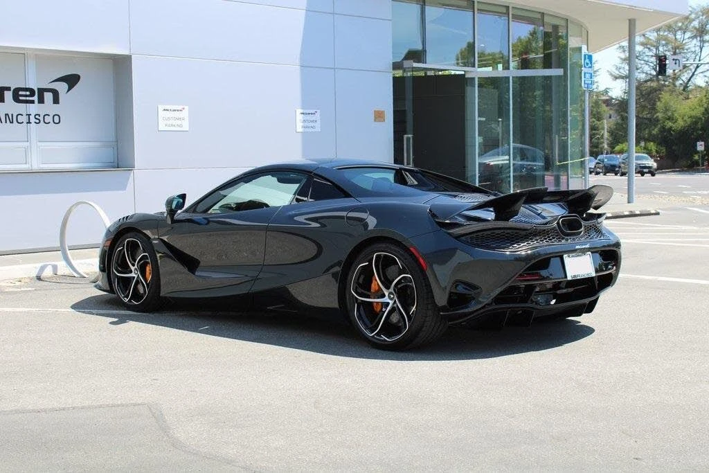 2024 McLaren 750S Spider - Image 8 of 31
