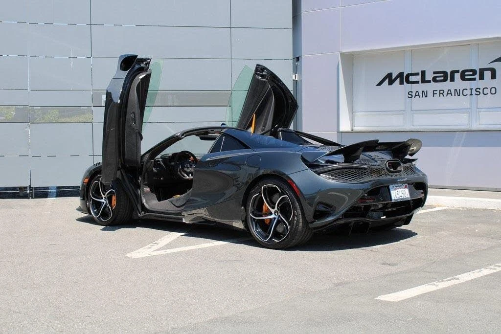 2024 McLaren 750S Spider - Image 11 of 31