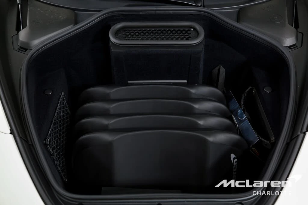 2024 McLaren 750S Spider - Image 18 of 31