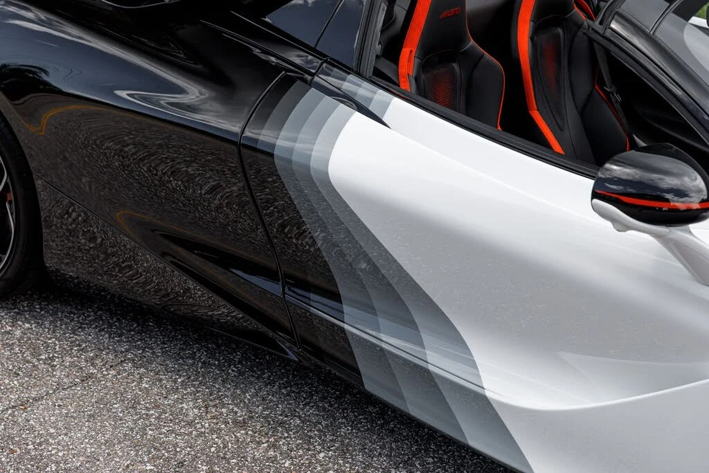 2024 McLaren 750S Spider - Image 20 of 31