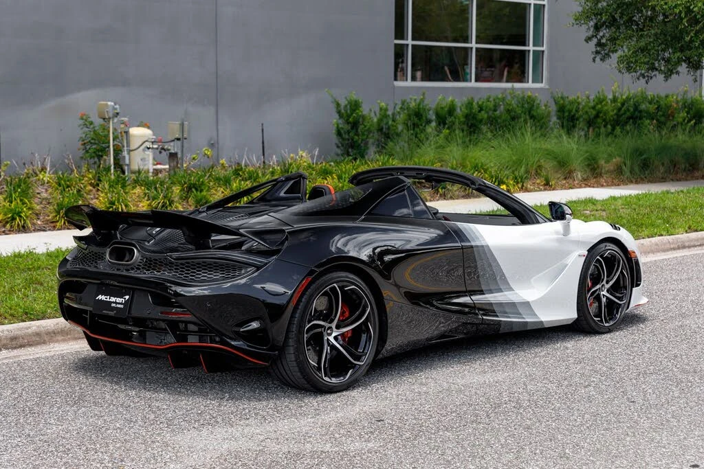 2024 McLaren 750S Spider - Image 10 of 31