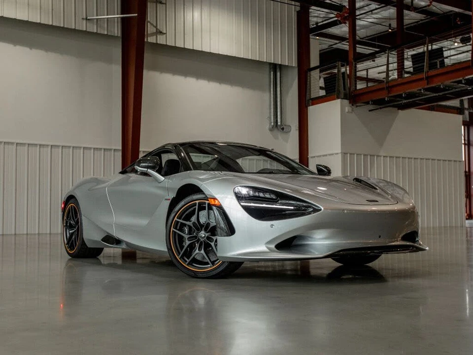 2024 McLaren 750S Spider - Image 12 of 31