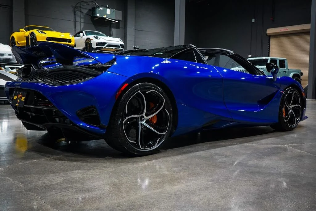 2024 McLaren 750S Spider - Image 7 of 31