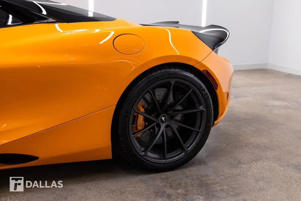 2024 McLaren 750S Spider - Image 4 of 31