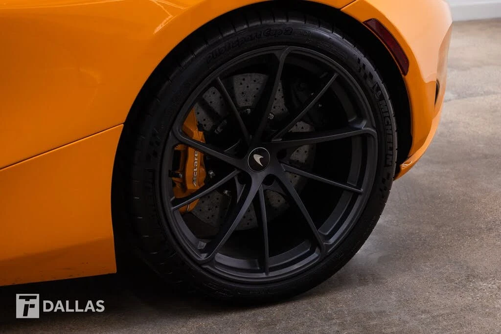 2024 McLaren 750S Spider - Image 5 of 31