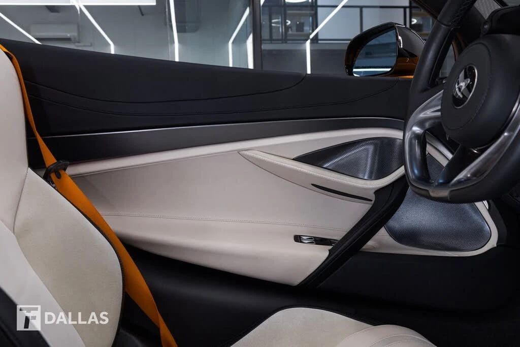 2024 McLaren 750S Spider - Image 17 of 31