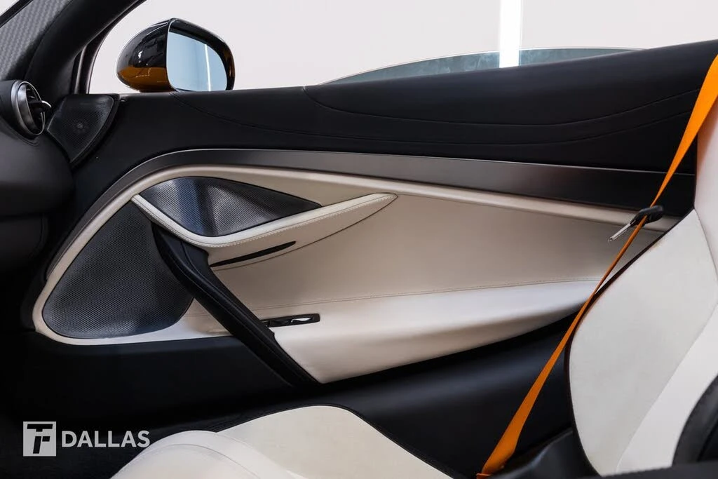 2024 McLaren 750S Spider - Image 28 of 31