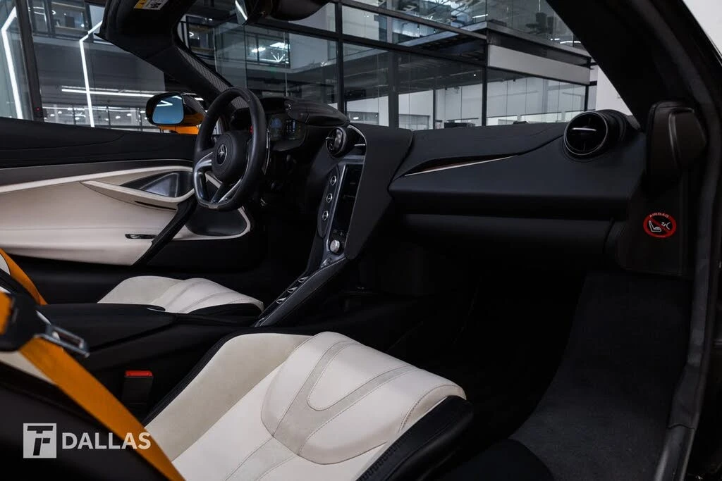 2024 McLaren 750S Spider - Image 29 of 31