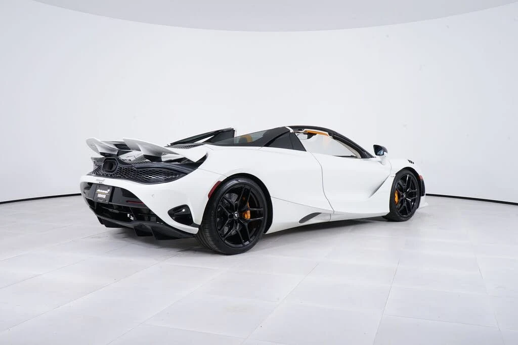 2024 McLaren 750S Spider - Image 7 of 27