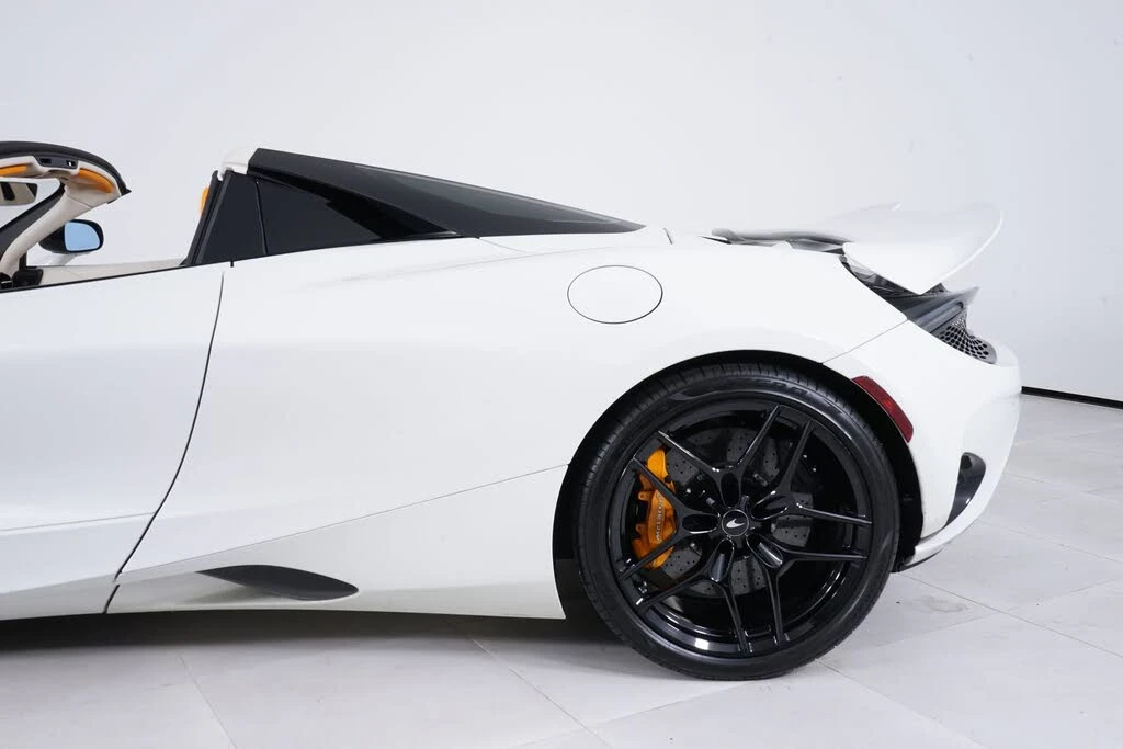 2024 McLaren 750S Spider - Image 12 of 27