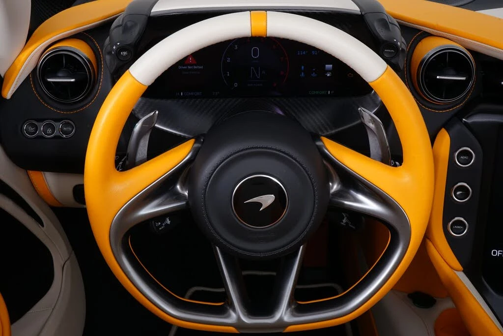 2024 McLaren 750S Spider - Image 19 of 27