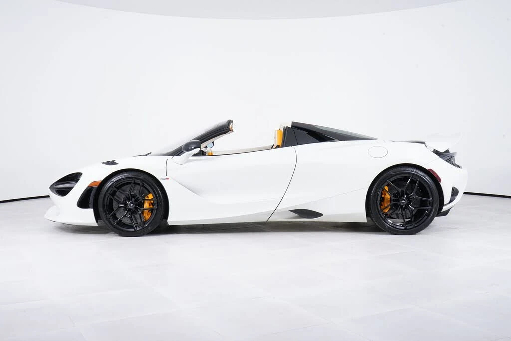2024 McLaren 750S Spider - Image 2 of 27