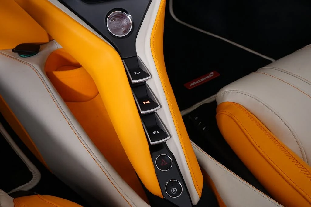 2024 McLaren 750S Spider - Image 23 of 27