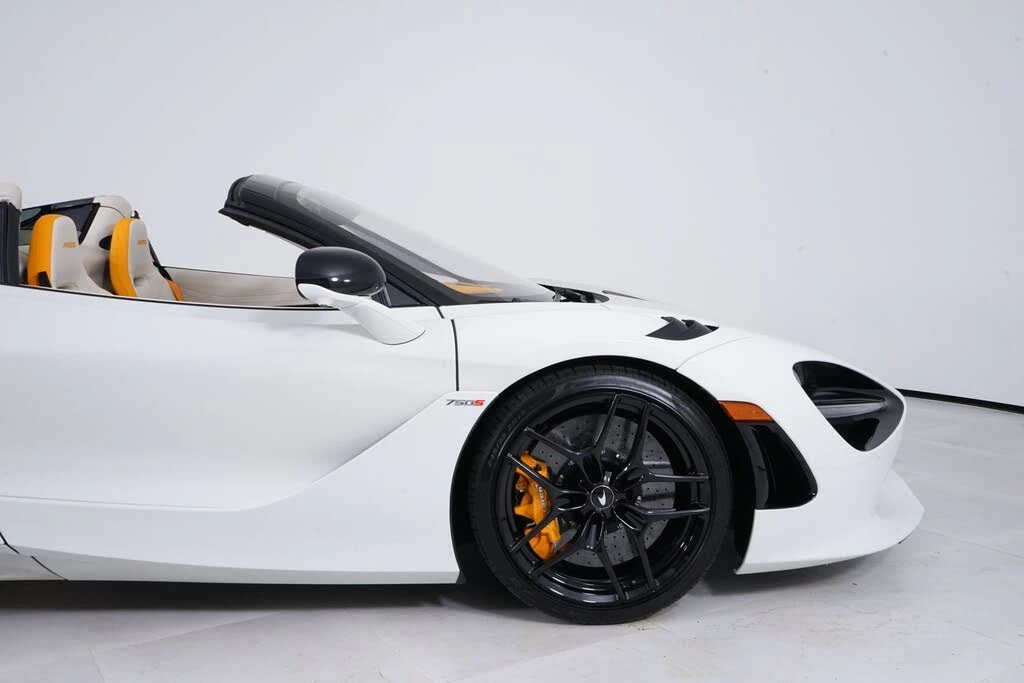 2024 McLaren 750S Spider - Image 14 of 27