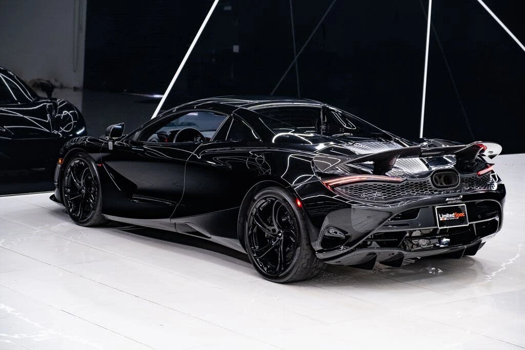 2024 McLaren 750S Spider - Image 29 of 31