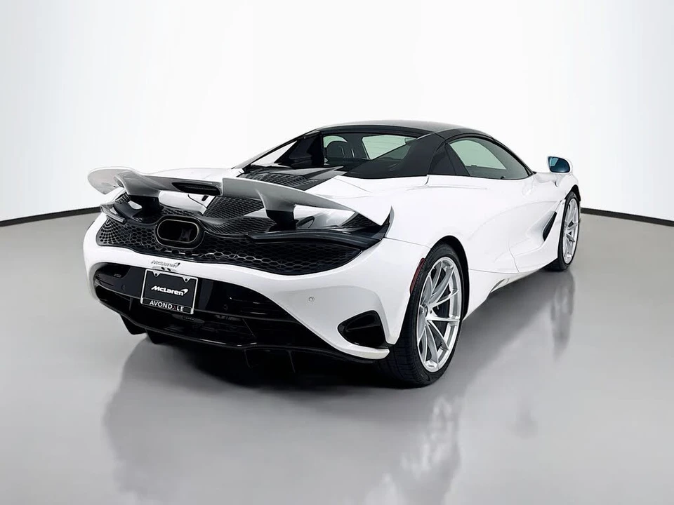 2024 McLaren 750S Spider - Image 7 of 25