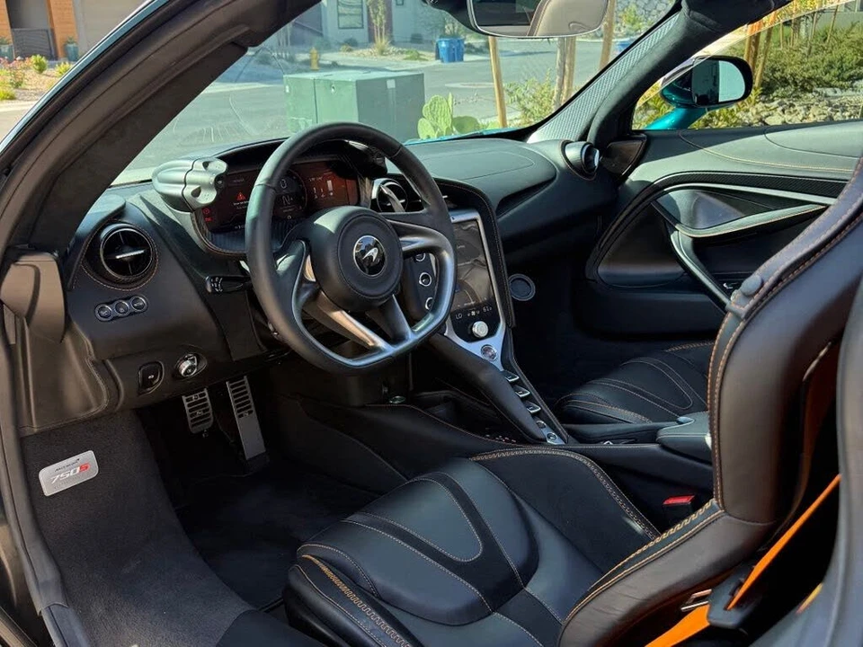 2024 McLaren 750S Spider - Image 23 of 31