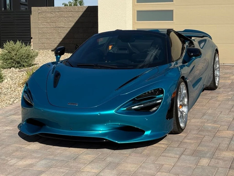 2024 McLaren 750S Spider - Image 14 of 31
