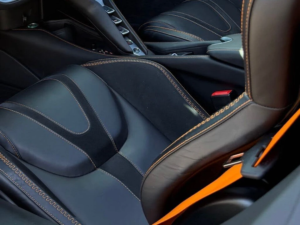 2024 McLaren 750S Spider - Image 28 of 31