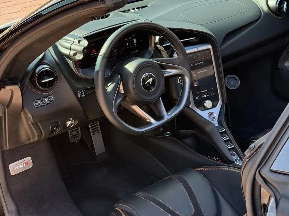 2024 McLaren 750S Spider - Image 24 of 31