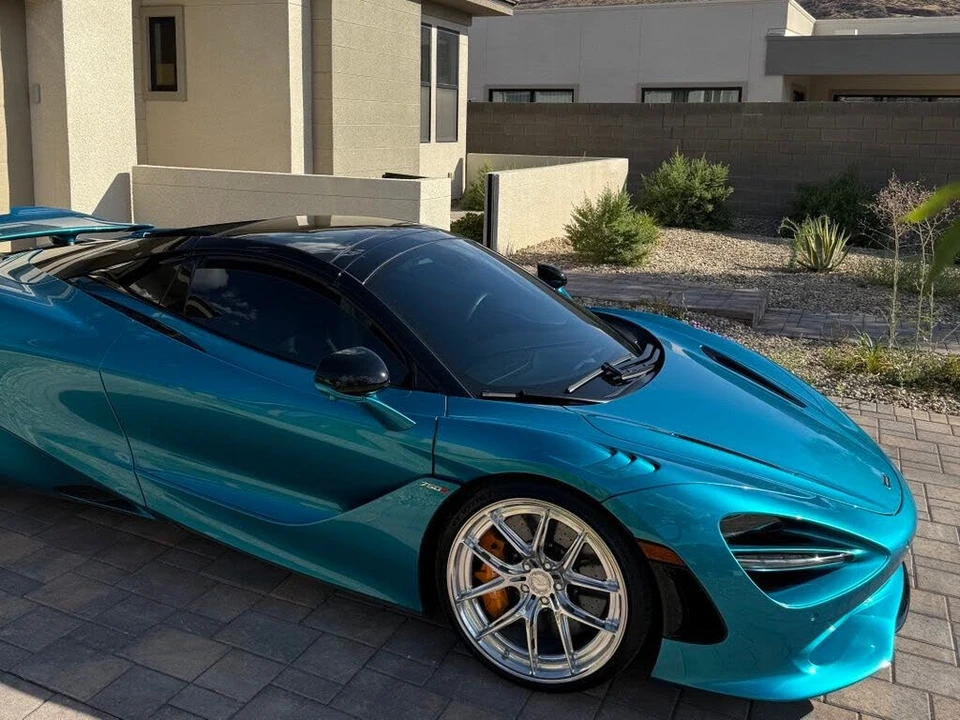 2024 McLaren 750S Spider - Image 10 of 31