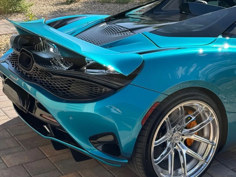 2024 McLaren 750S Spider - Image 20 of 31
