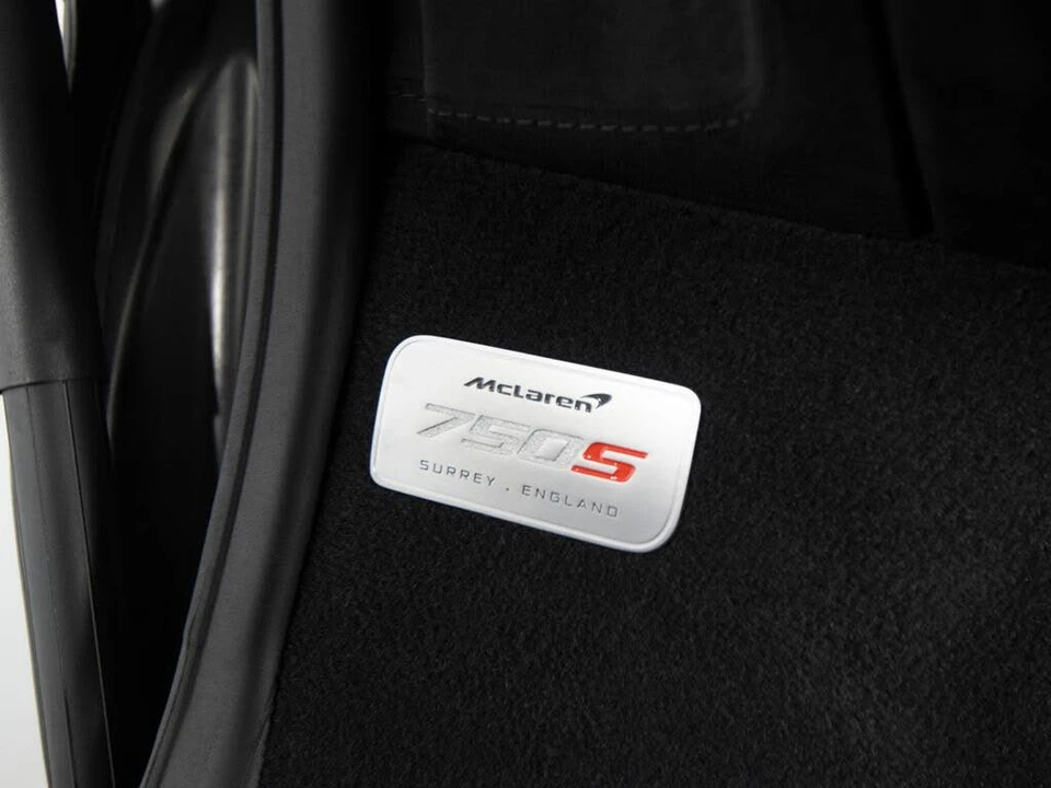 2024 McLaren 750S Spider - Image 19 of 31