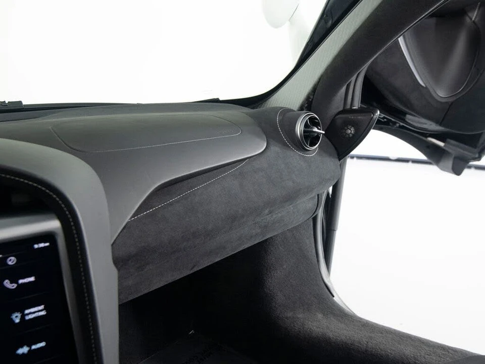 2024 McLaren 750S Spider - Image 27 of 31