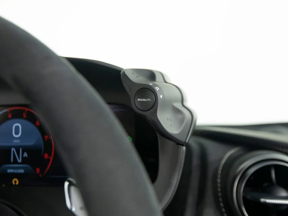 2024 McLaren 750S Spider - Image 18 of 31