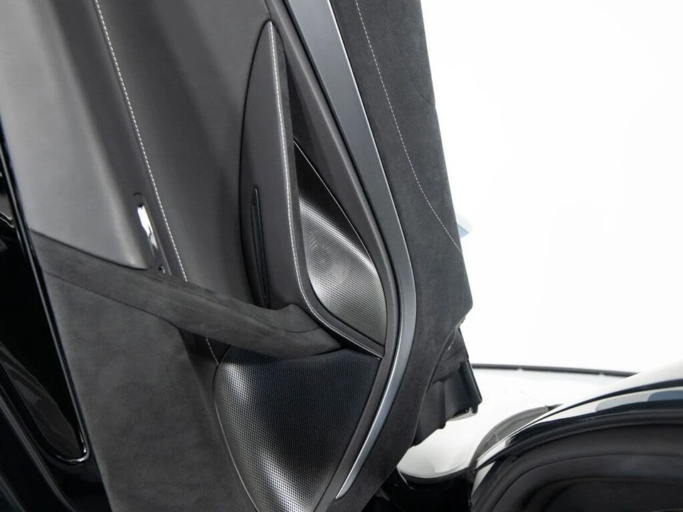 2024 McLaren 750S Spider - Image 12 of 31