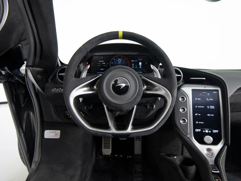 2024 McLaren 750S Spider - Image 15 of 31