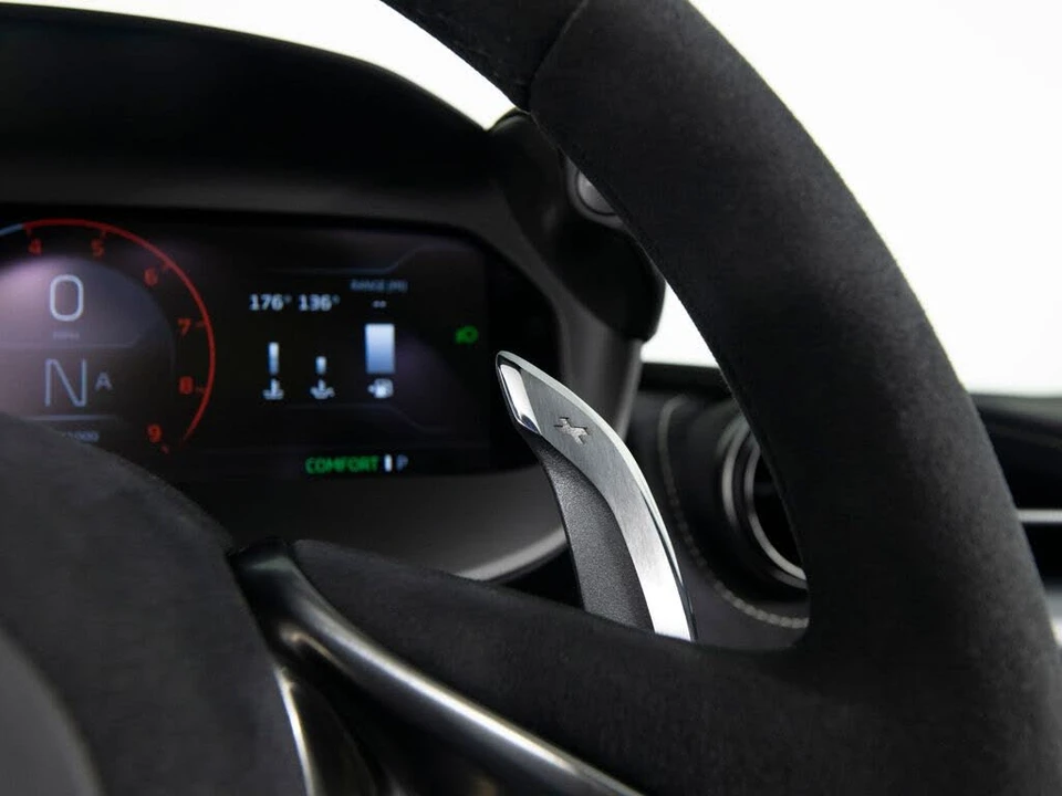 2024 McLaren 750S Spider - Image 17 of 31