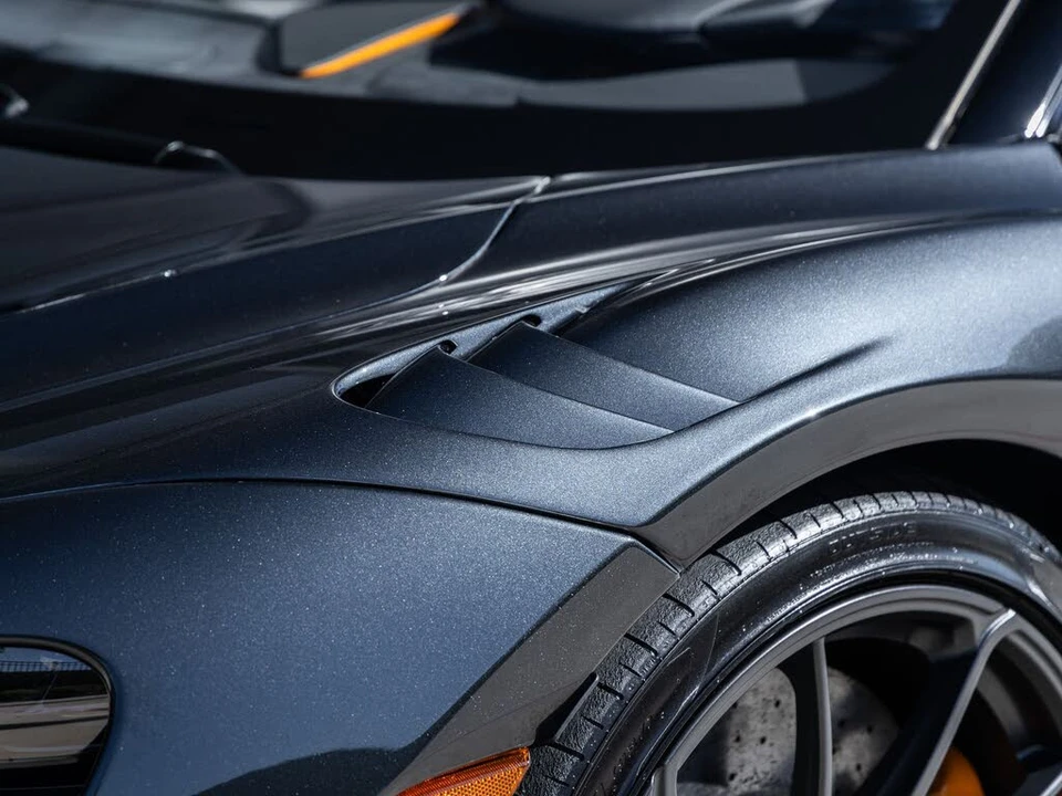 2024 McLaren 750S Spider - Image 17 of 31
