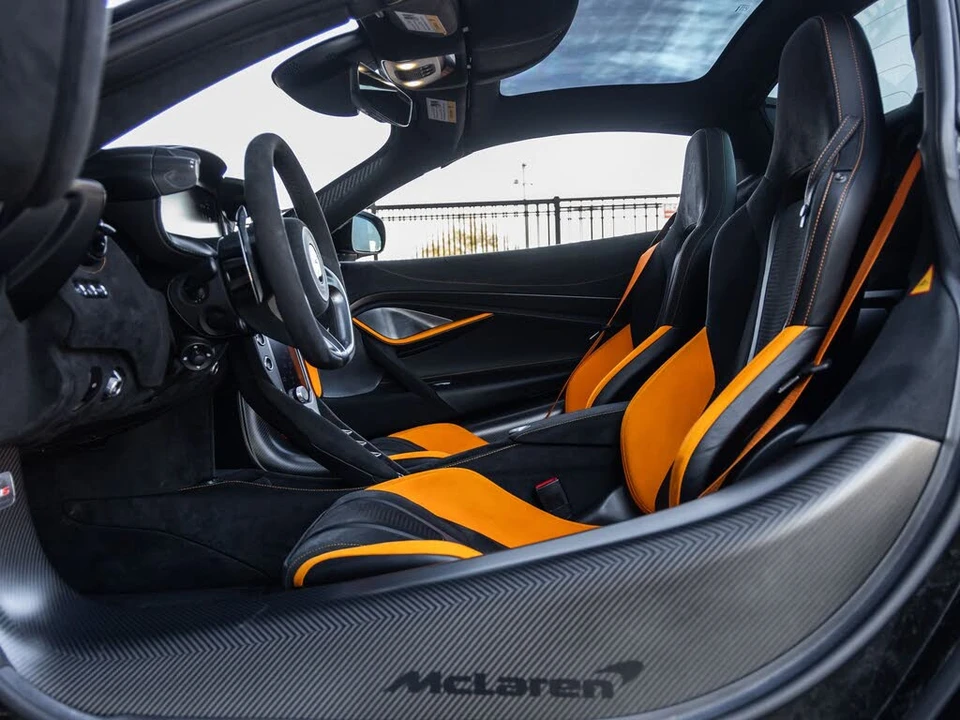 2024 McLaren 750S Spider - Image 22 of 31
