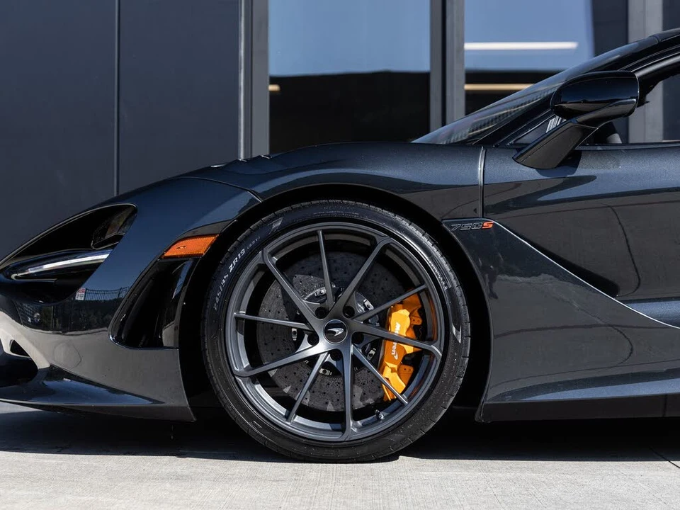 2024 McLaren 750S Spider - Image 14 of 31