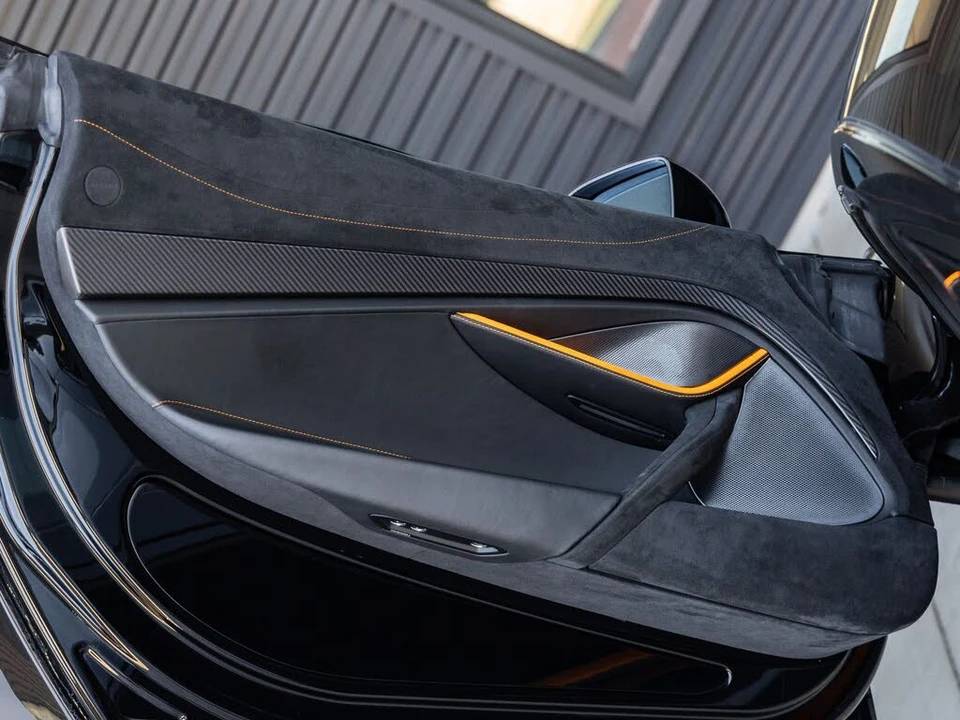 2024 McLaren 750S Spider - Image 20 of 31