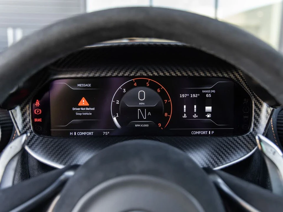 2024 McLaren 750S Spider - Image 29 of 31