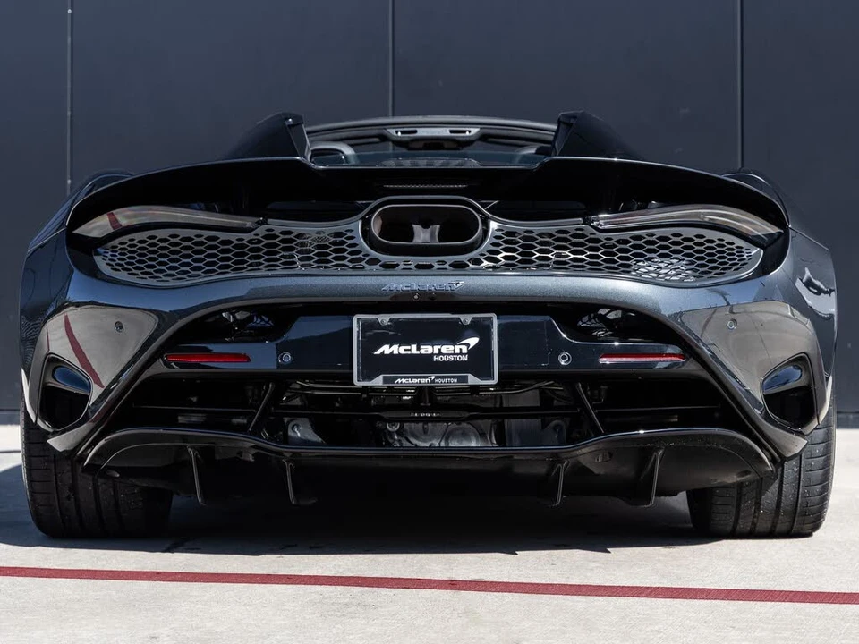 2024 McLaren 750S Spider - Image 9 of 31