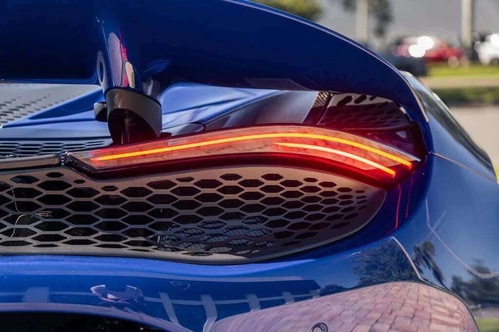 2024 McLaren 750S Spider - Image 12 of 31